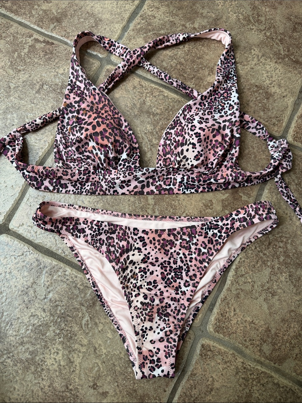 Shade & Shore Pink Leopard Print Bikini top and bottom set. Size Small